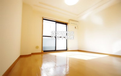 【居間・リビング】 | コンフォートＮⅡ | 明るい落ち着いたお部屋♪