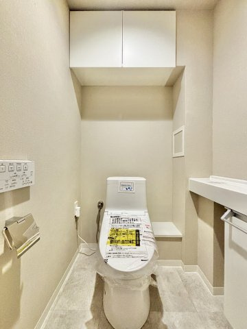 ルネヒューマンズガーデンパラディオB棟のトイレ|落ち着いたトイレです