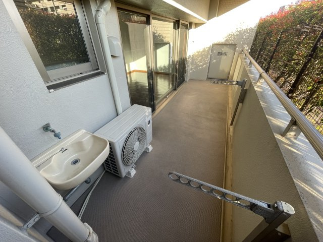 ローレルスクエア甲子園壱番館のバルコニー
