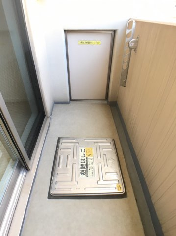 ライジングプレイス浅草参番館のバルコニー