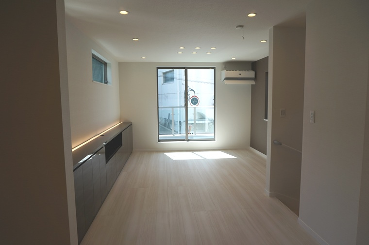 上大崎戸建の居間・リビング