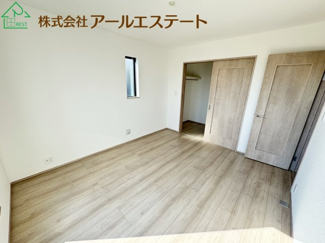 加古川市加古川町大野　　JR「日岡駅」徒歩10分の洋室