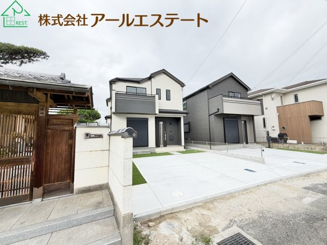 加古川市加古川町大野　　JR「日岡駅」徒歩10分の前面道路含む現地写真