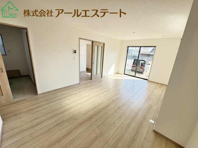 加古川市加古川町大野　　JR「日岡駅」徒歩10分の居間・リビング