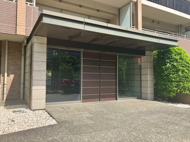 プラウド船橋五街区のエントランス