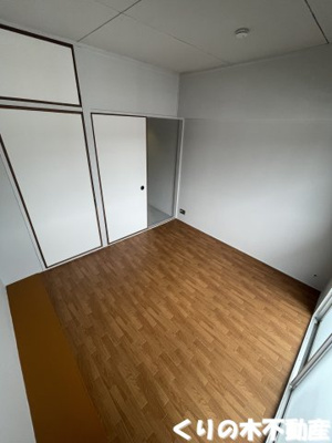 【洋室】 | ヴィラナリー今治2号棟 | 同タイプのお部屋です（現況を優先します）