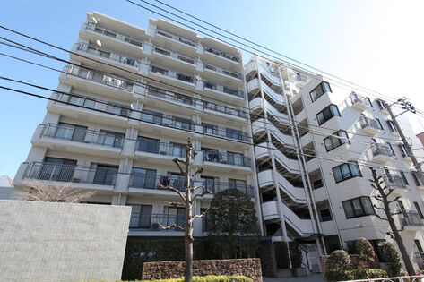 菊川パーク・ホームズの外観|菊川パーク・ホームズ：スーパーやコンビニ近く買物便利！