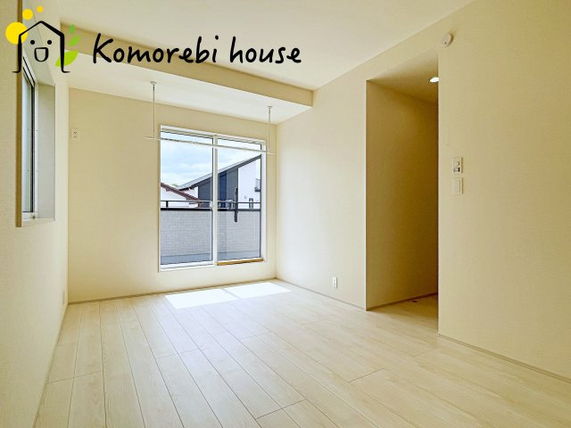【大宮　East Terrace】さいたま市見沼区大谷　新築一戸建て　ブルーミングガーデン　02の寝室|ゆとりの広さです
