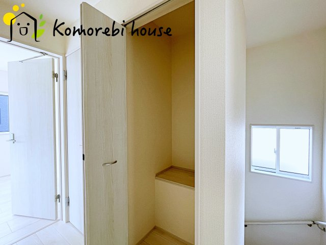 【大宮　East Terrace】さいたま市見沼区大谷　新築一戸建て　ブルーミングガーデン　02の収納|便利な収納スペースです
