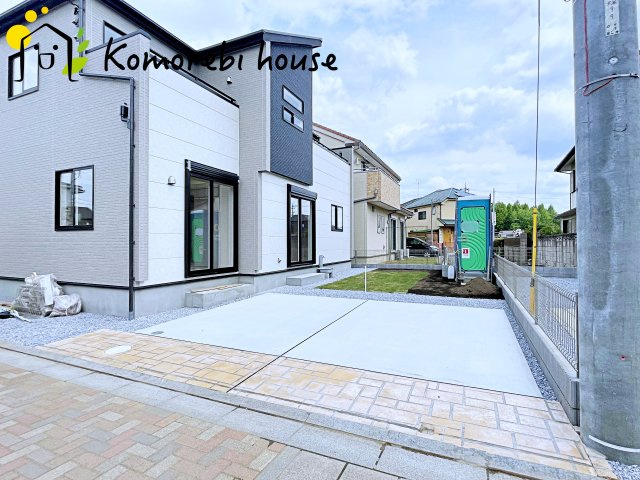 【大宮　East Terrace】さいたま市見沼区大谷　新築一戸建て　ブルーミングガーデン　02の駐車場|駐車場があるので、車を買う予定の方も安心です