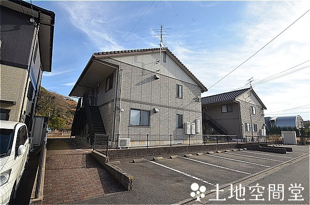 アスティオス洞南A棟の外観