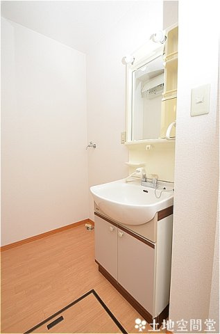 アスティオス洞南A棟の洗面所