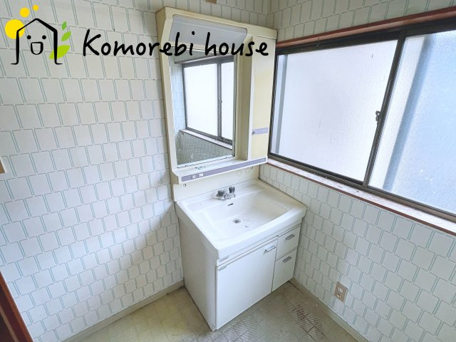 見沼区大和田町　中古一戸建ての独立洗面台|独立洗面台で身支度をすべて済ませてしまいましょう