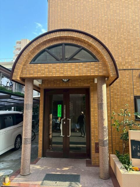 ドミール板橋本町の外観