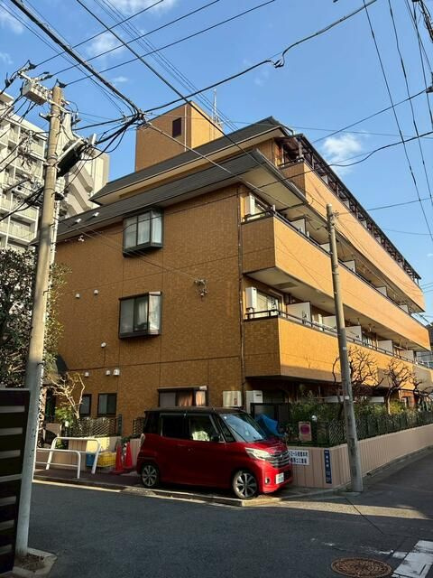 ドミール板橋本町の外観
