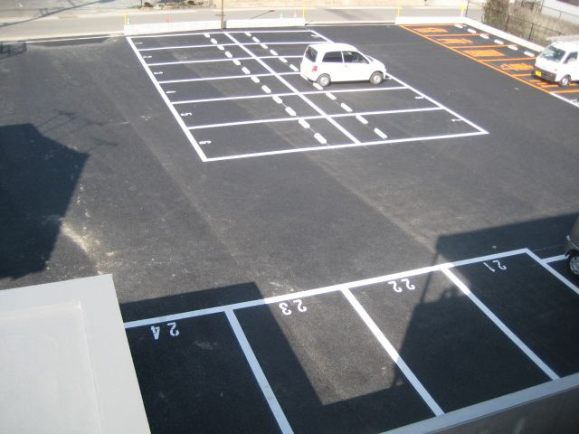 セントラーザ上津の駐車場