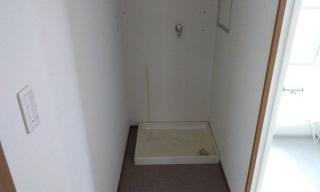 大阪市西成区岸里2丁目売住宅付事務所7480万円のその他
