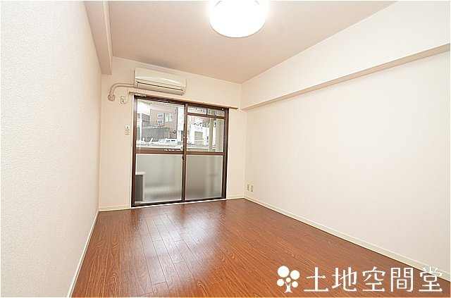 クレベール皇后崎の居間・リビング