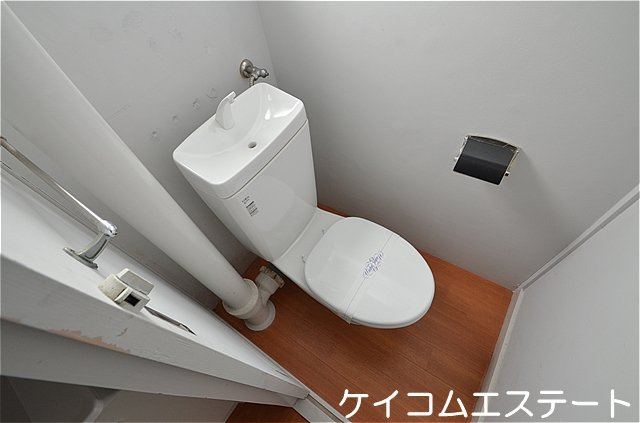 ヴィラナリー中間Ⅱ　２号棟のトイレ