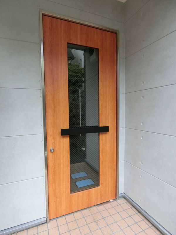 リブリ・ラフィーネ国立のエントランス