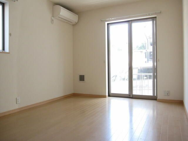 ソーレルーナＢ棟