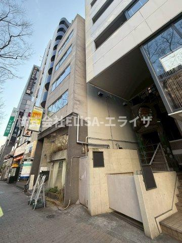 新宿Ｑビル　3Fの外観