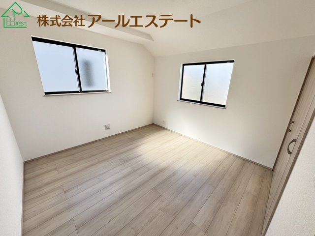 加古川市加古川町大野　　JR「日岡駅」徒歩10分の洋室