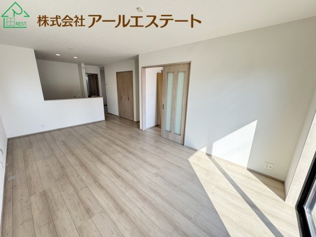 加古川市加古川町大野　　JR「日岡駅」徒歩10分の居間・リビング