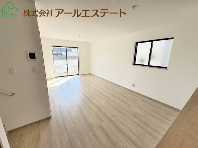 加古川市加古川町大野　　JR「日岡駅」徒歩10分の居間・リビング
