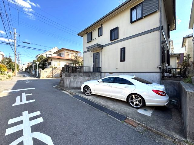 中古戸建　我孫子市泉の駐車場|全長5ｍの車も駐車可能
