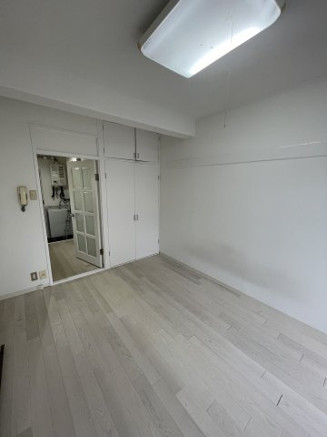 シャルマン湊川の居間・リビング