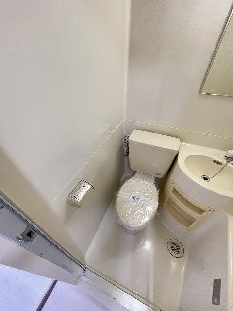 シャンブルド甲東園のトイレ