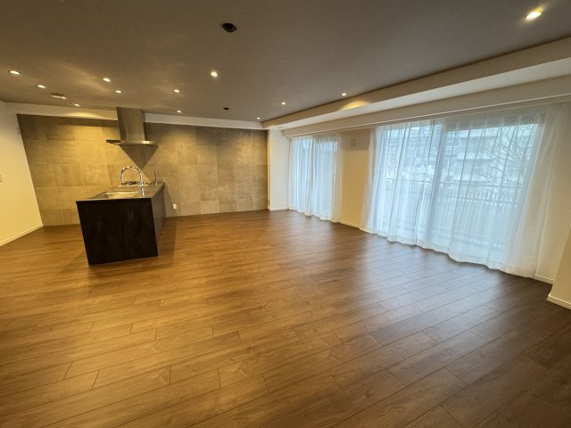 三田清風ガーデン　4Fの居間・リビング