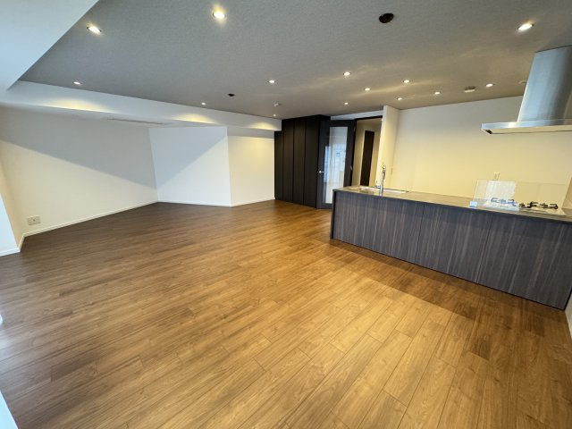 三田清風ガーデン　4Fの居間・リビング