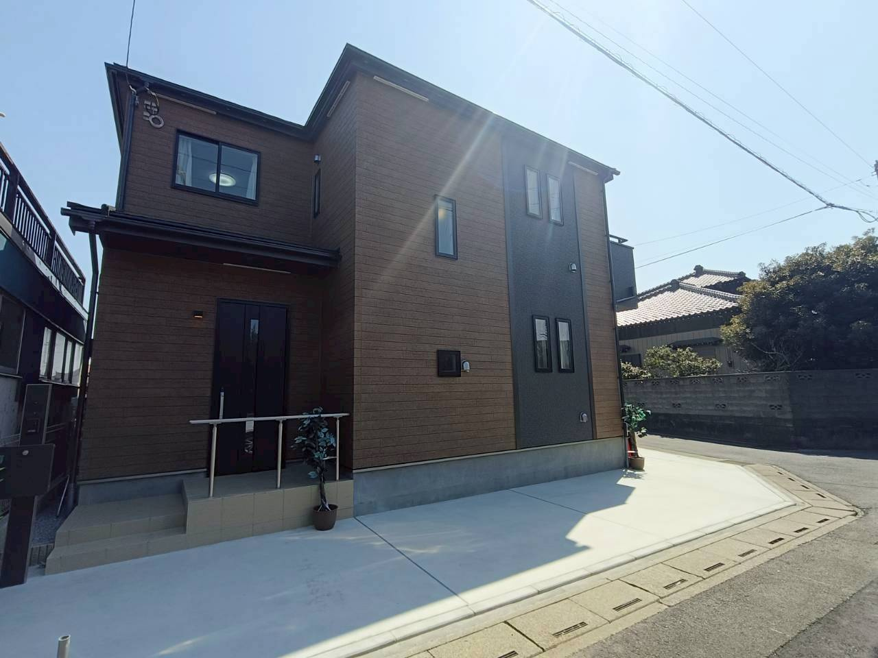 八潮市　南川崎　新築戸建　全1棟の前面道路含む現地写真|前面道路含む現地写真です