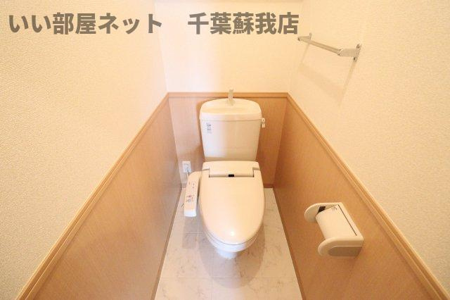 グランメールⅡのトイレ|落ち着いた色調のトイレです