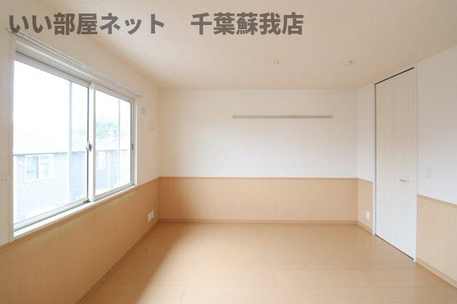 グランメールⅡの寝室|開放的な寝室です