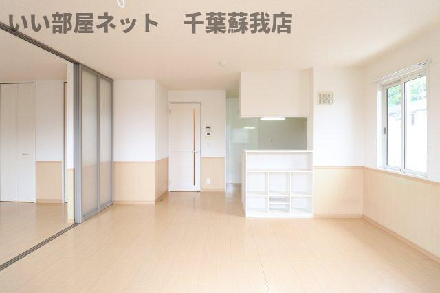 グランメールⅡの居間・リビング|ゆったりとしたリビングです