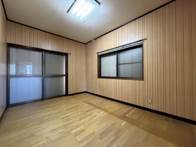 半田市亀崎町5丁目の洋室|2F：洋室6帖②