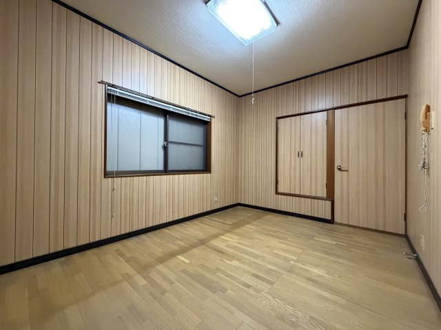 半田市亀崎町5丁目の洋室|2F：洋室6帖②