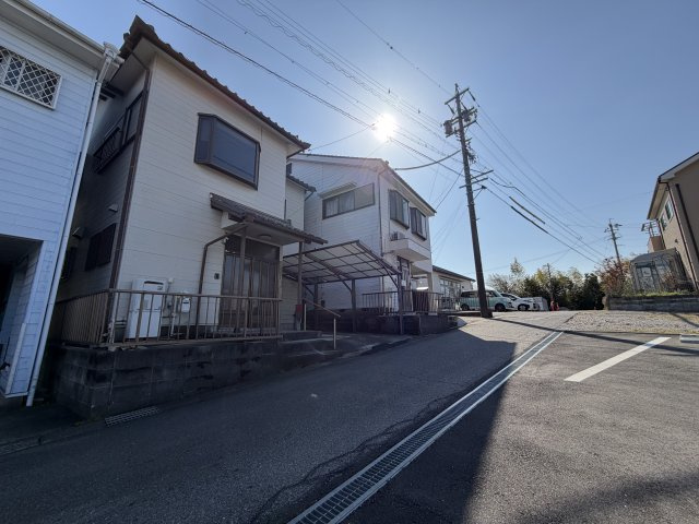 半田市亀崎町5丁目の前面道路含む現地写真