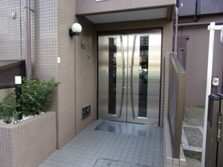 【エントランス】
