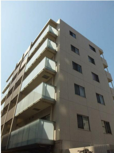 ＨＯＵＳＥ　ＰＬＵＳ　ＯＮＥの外観