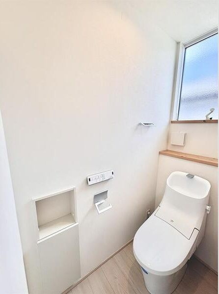 花池３丁目戸建のトイレ