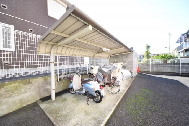 【その他共用部分】 | メゾンファミリア | 駐輪場です