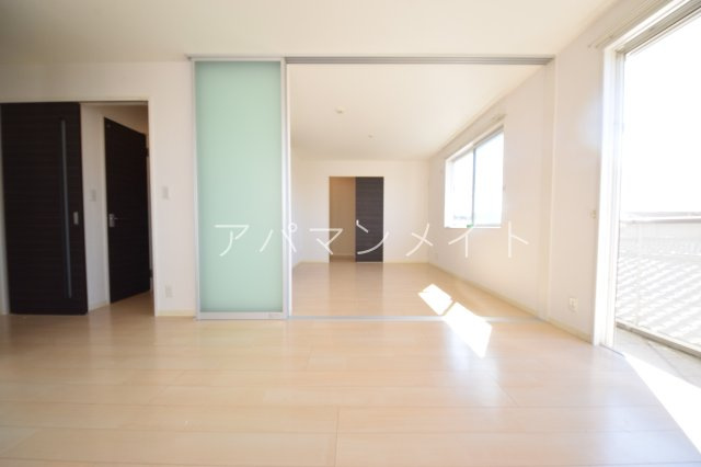 【居間・リビング】 | メゾンファミリア | 戸塚周辺ならアパマンメイトへＬｅｔｓ Ｇｏ ！