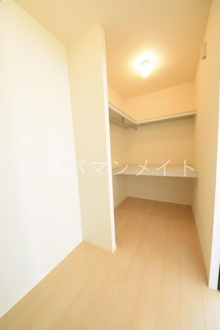 【収納】 | メゾンファミリア | ウォークインクローゼットになります。