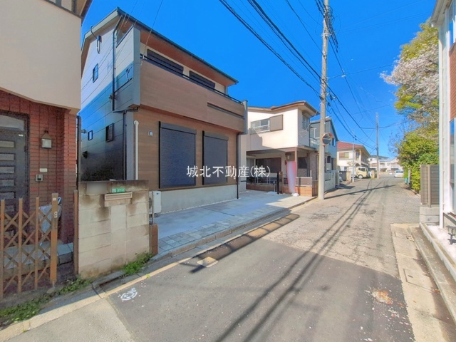 練馬区土支田3丁目 限定1棟の前面道路含む現地写真