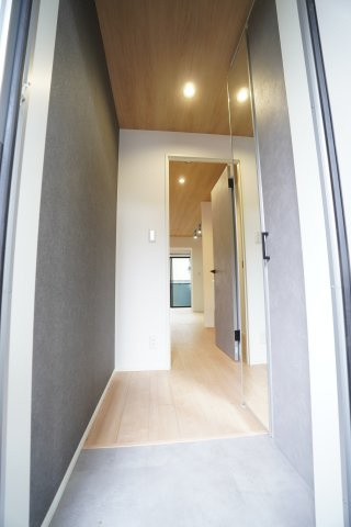 VAU house 青葉の森（ヴァウハウス）の玄関