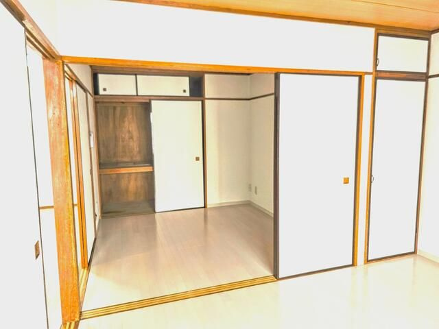 西八平沼ビルの収納